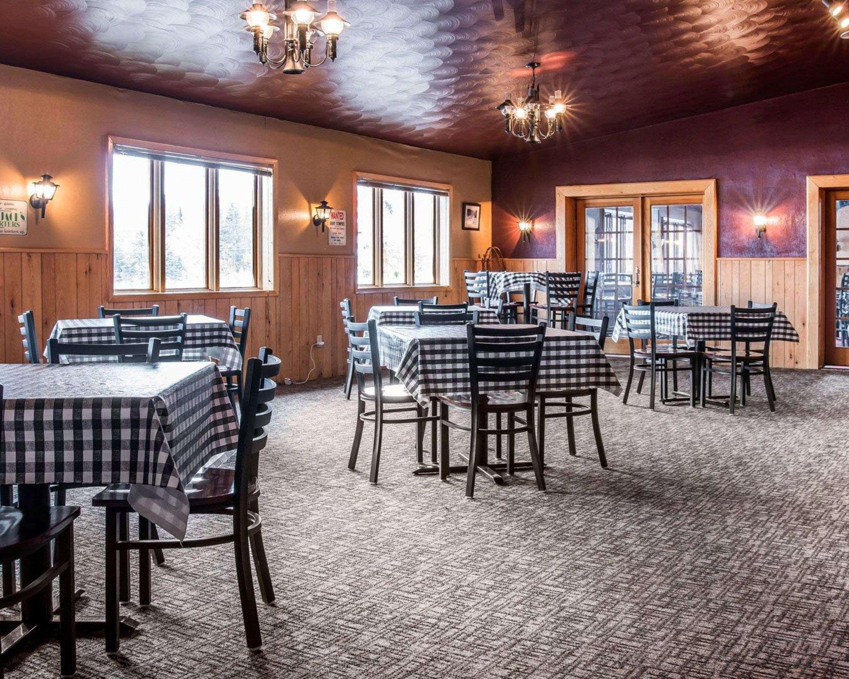 Quality Inn & Suites Munising Wetmore ภายนอก รูปภาพ