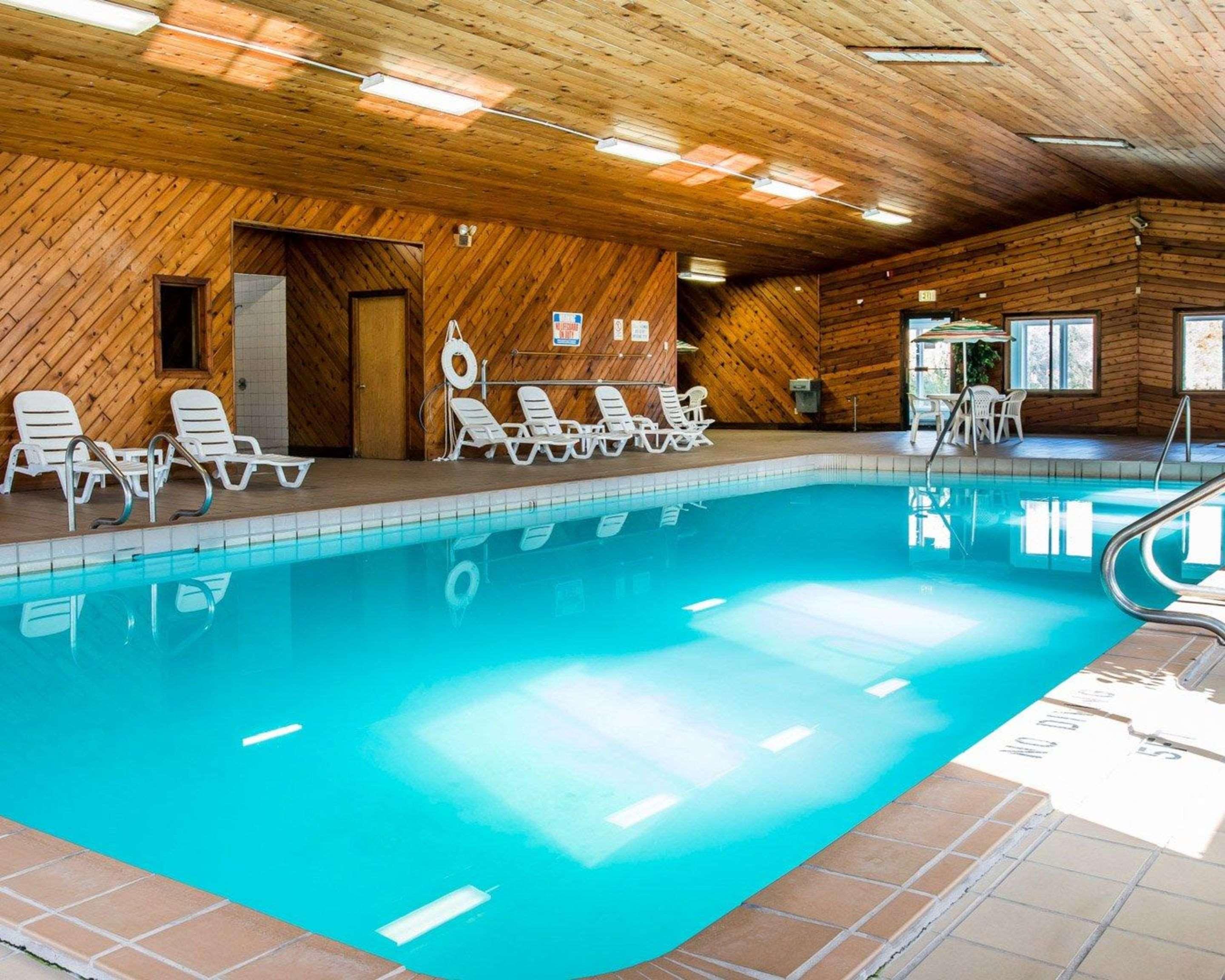 Quality Inn & Suites Munising Wetmore ภายนอก รูปภาพ