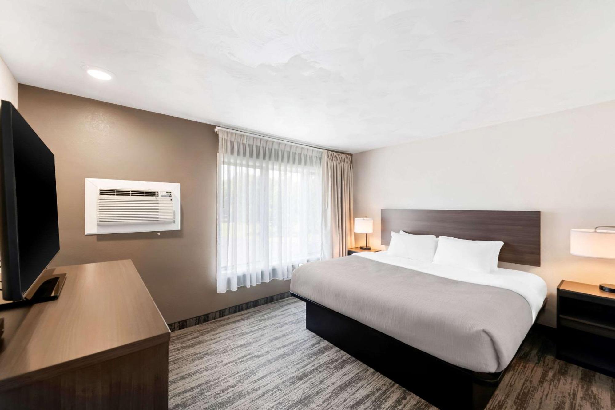 Quality Inn & Suites Munising Wetmore ภายนอก รูปภาพ