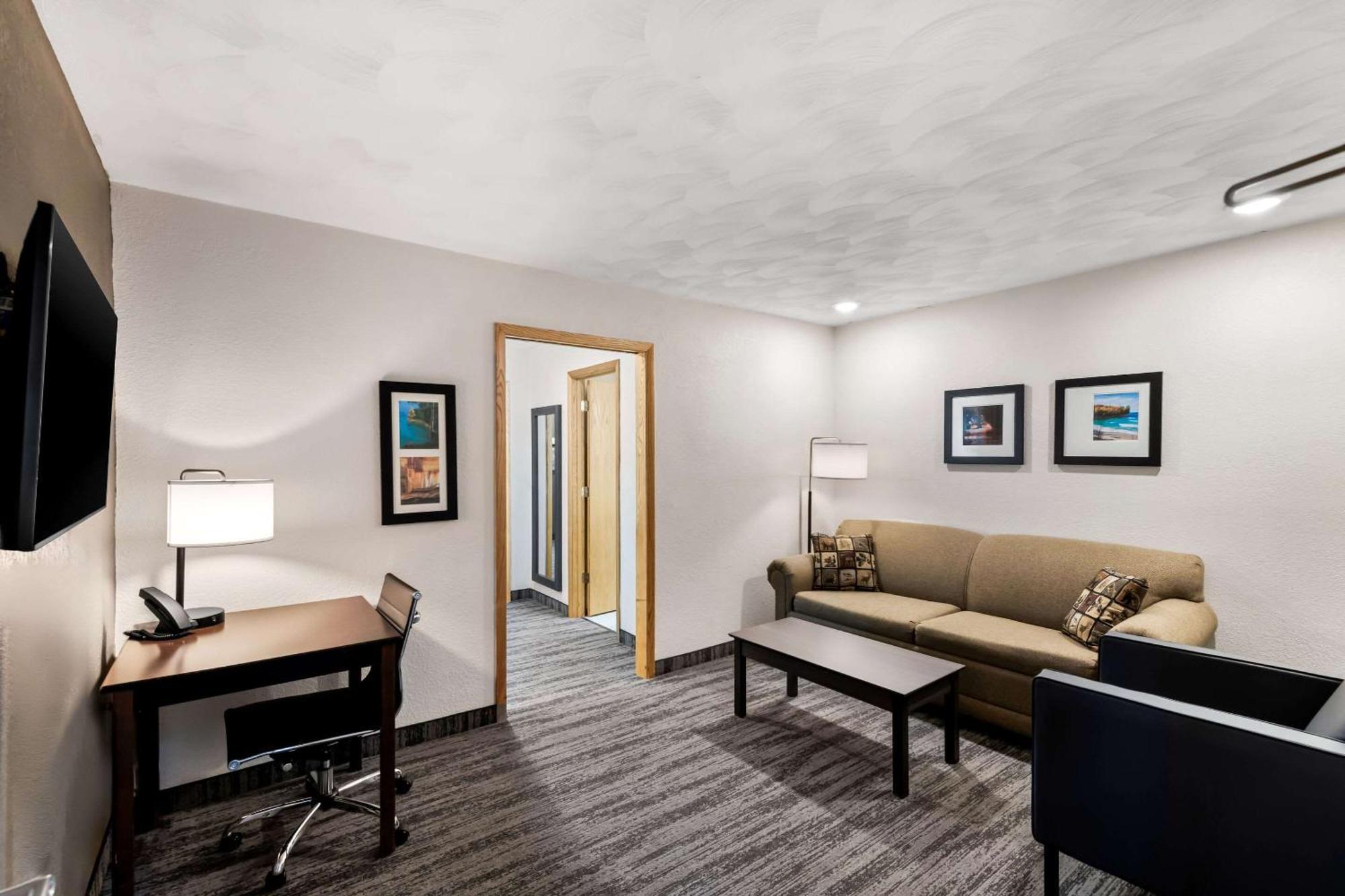 Quality Inn & Suites Munising Wetmore ภายนอก รูปภาพ