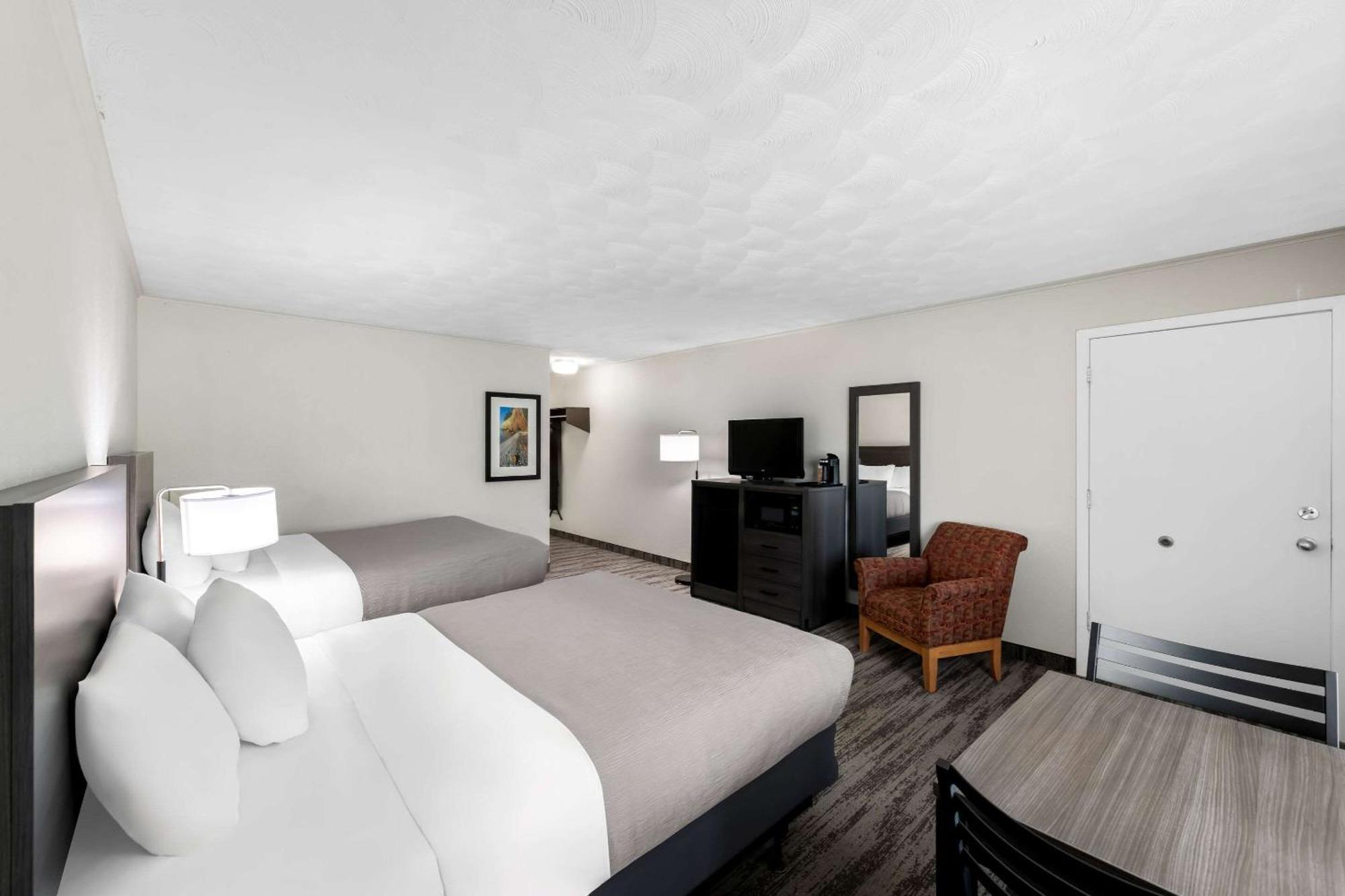 Quality Inn & Suites Munising Wetmore ภายนอก รูปภาพ