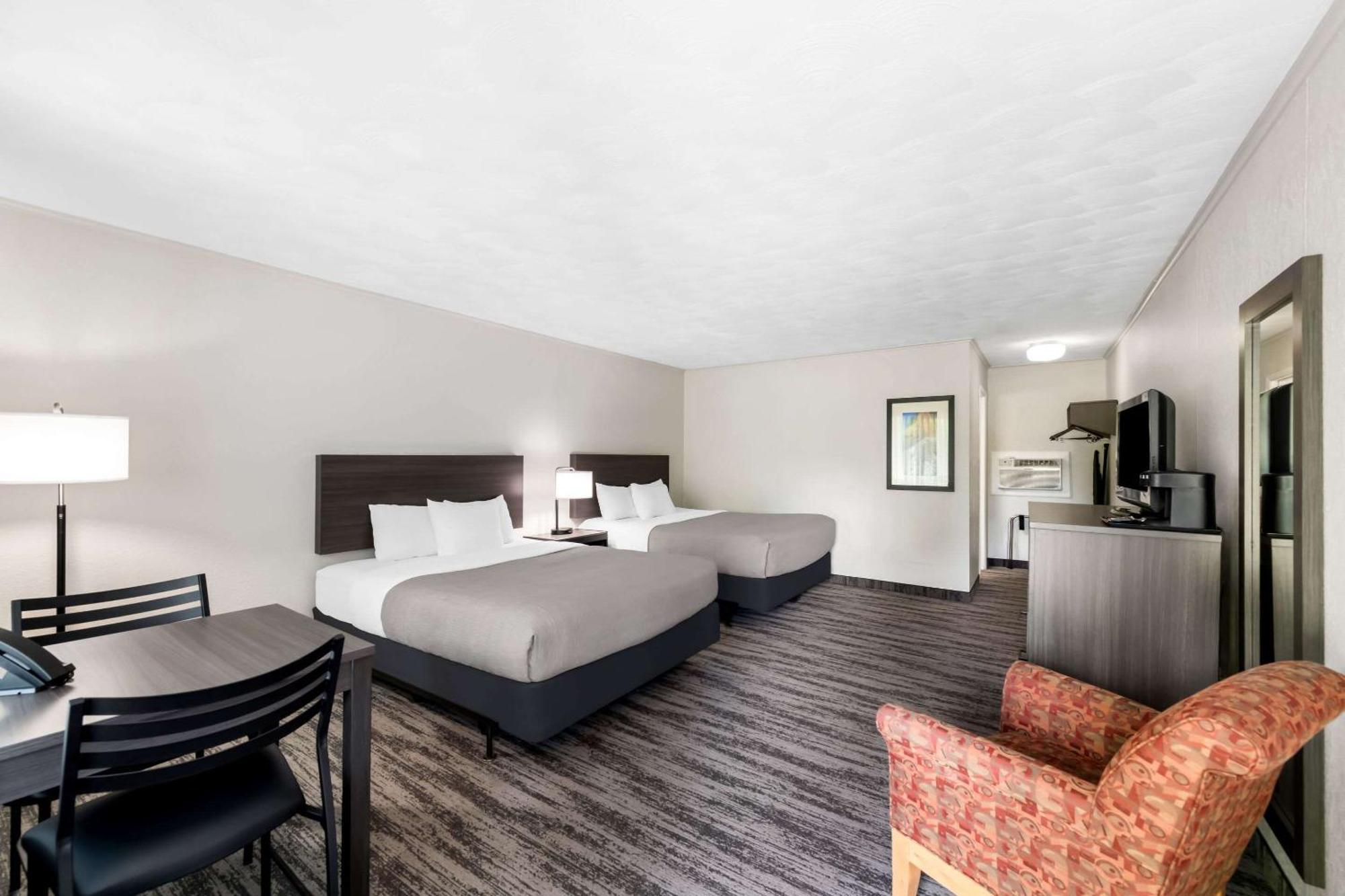 Quality Inn & Suites Munising Wetmore ภายนอก รูปภาพ
