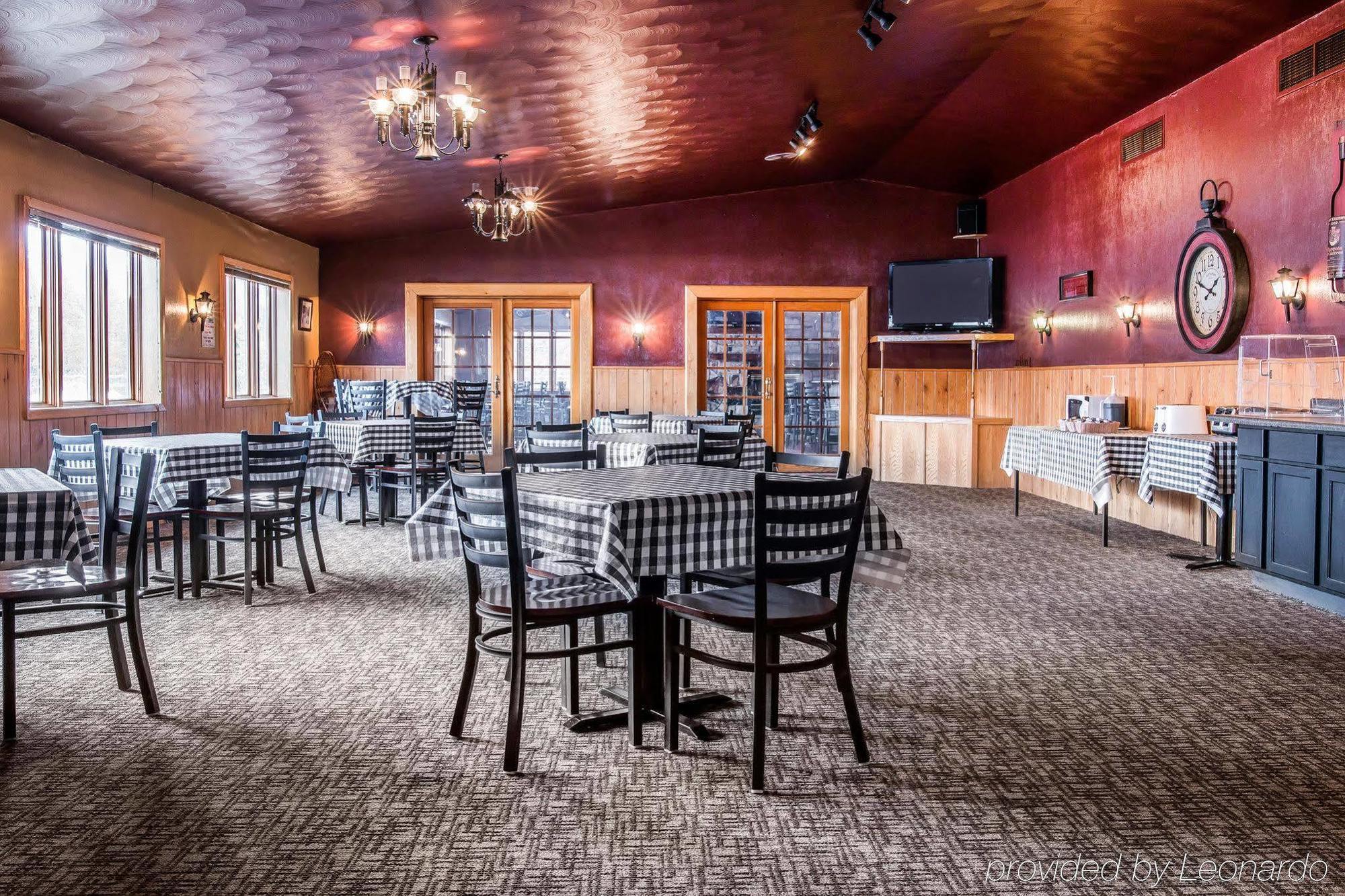Quality Inn & Suites Munising Wetmore ภายนอก รูปภาพ